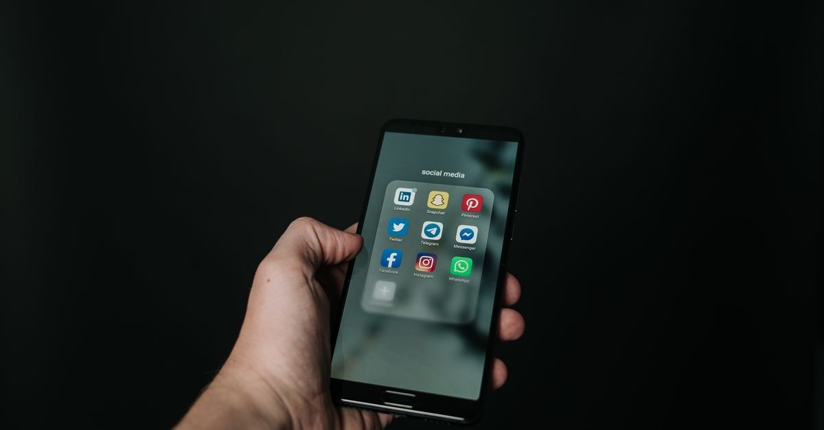 Reprendre le contrôle : adopter une approche plus consciente des réseaux sociaux au quotidien