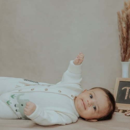 Comprendre les pics de croissance de bébé : signes, durée et astuces pour mieux les vivre