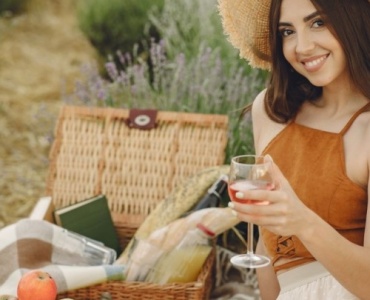 Look champêtre et chic : l’inspiration tenue parfaite pour un pique-nique