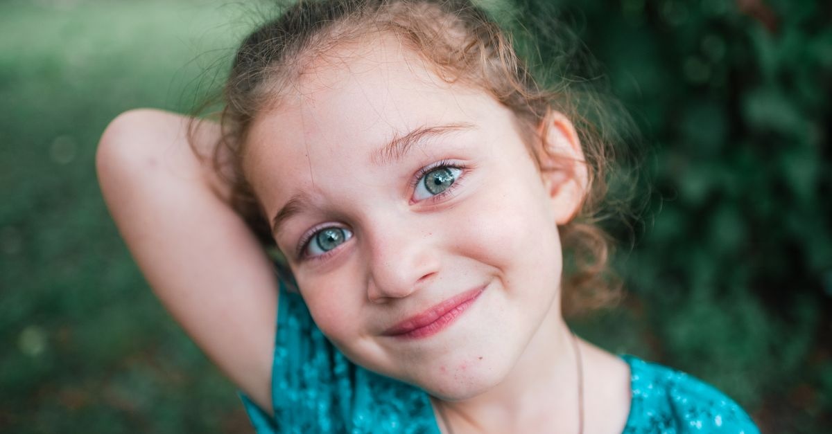 Cultiver la confiance dès la petite enfance : renforcer l’estime de soi des tout-petits