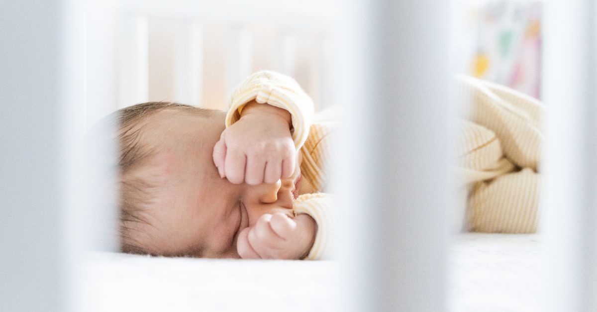 Réveils nocturnes du nourrisson : comprendre et apaiser les nuits de votre nouveau-né